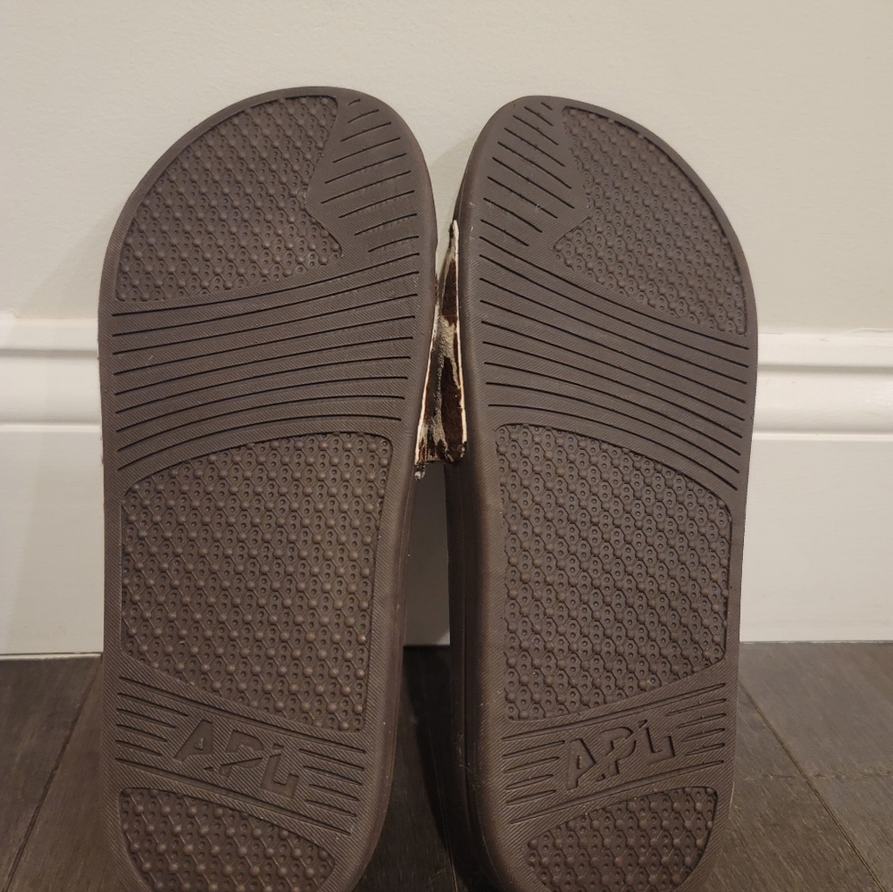 APL NWT NIB Limited Edition $195 Brown DYED COW HAIR LEATHER FUR SLIDES WOMENS 8 - Picture 3 of 6